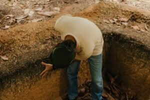 Read more about the article Digging for Gold: Shoveling Techniques and Best Practices