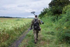 Read more about the article Essential Metal Detector Maintenance Tips