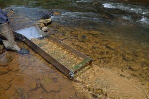 Read more about the article Sluice Boxes: An Essential Tool for Efficient Gold Recovery
